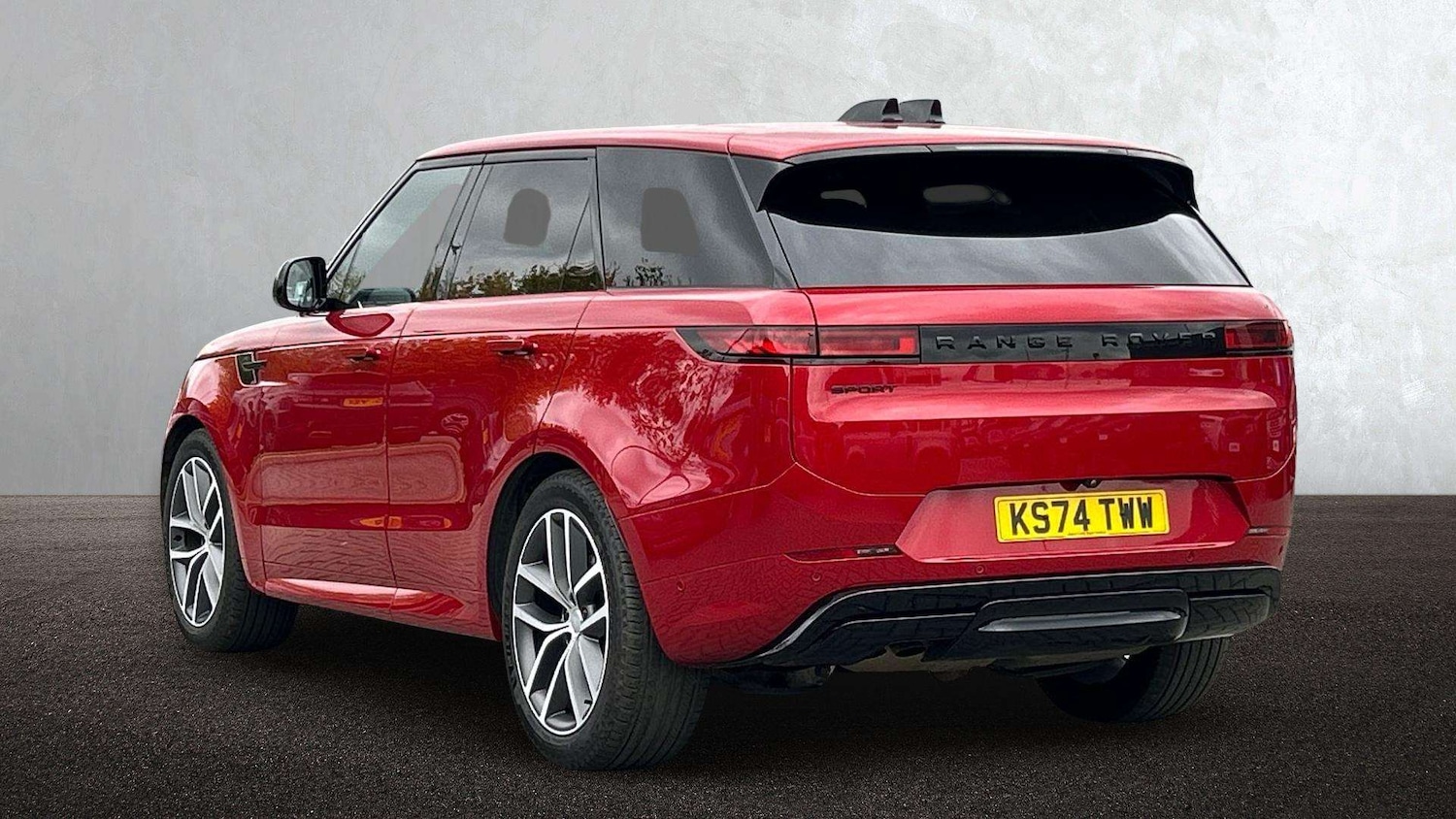 Used Land Rover Range Rover Sport 2024 for sale - 76459805: Photo 2