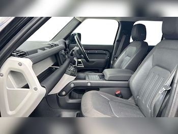 Used Land Rover Defender 2020 for sale - 78937198: Photo