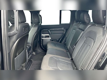 Used Land Rover Defender 2020 for sale - 78937198: Photo