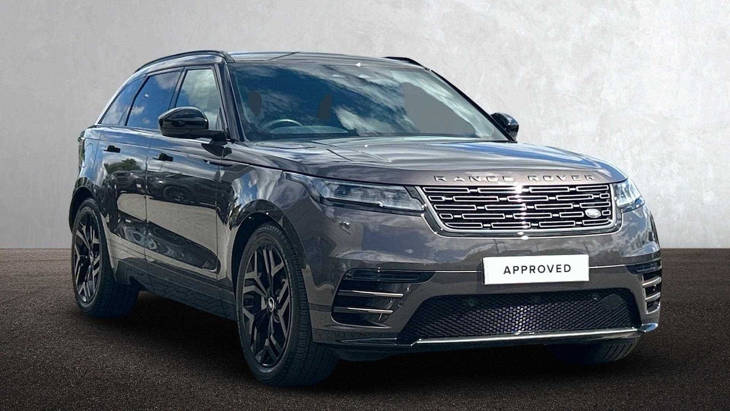 Used Land Rover Range Rover Velar 2025 for sale - 76460017: Photo 1