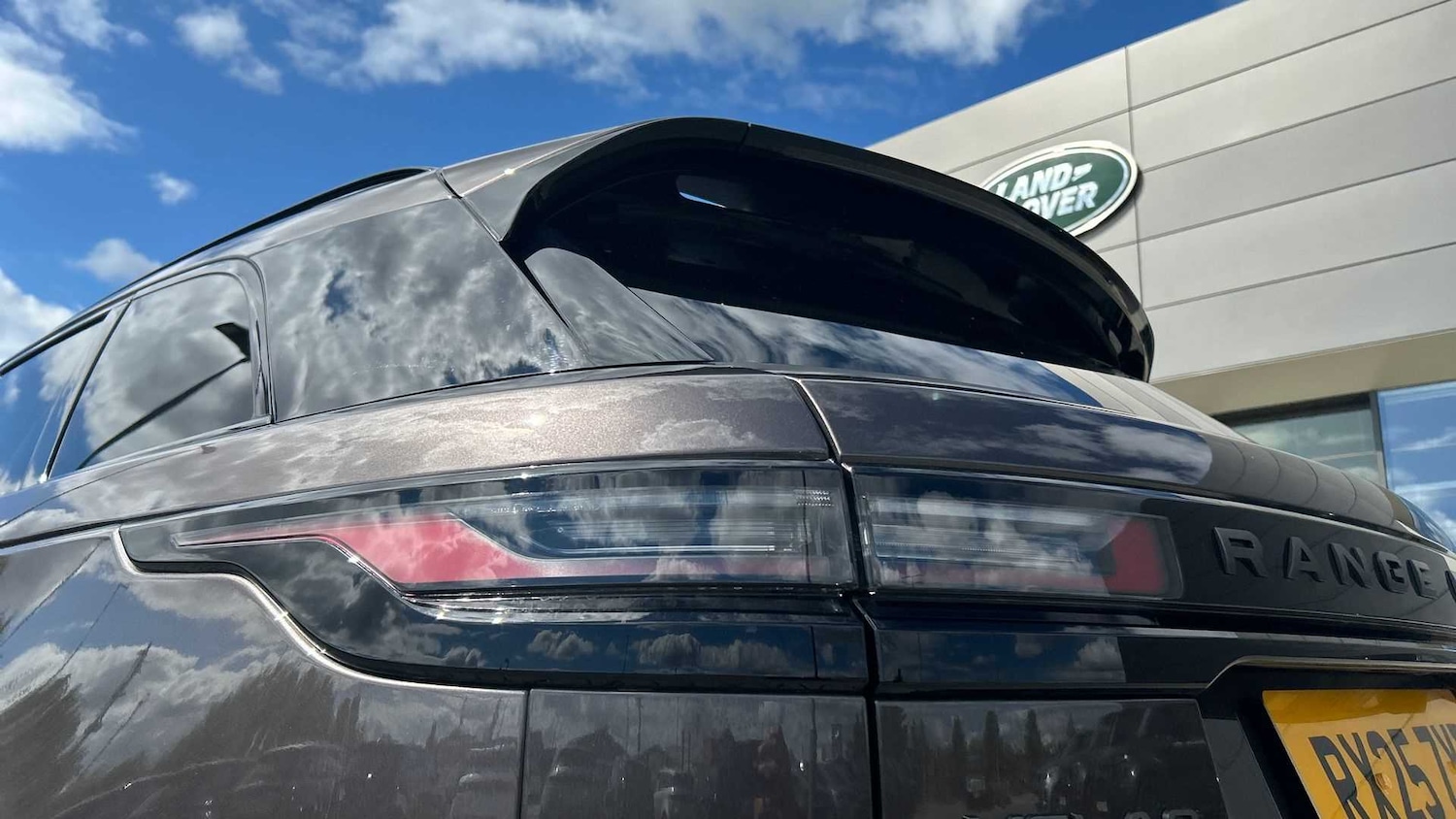 Used Land Rover Range Rover Velar 2025 for sale - 76460017: Photo 19