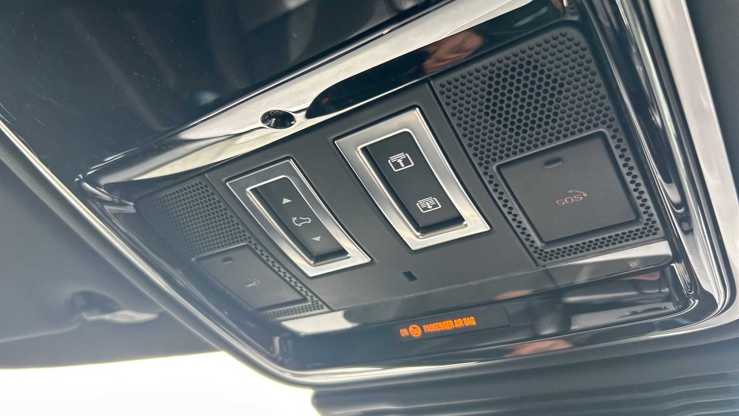 Used Land Rover Range Rover Velar 2025 for sale - 76460017: Photo 23