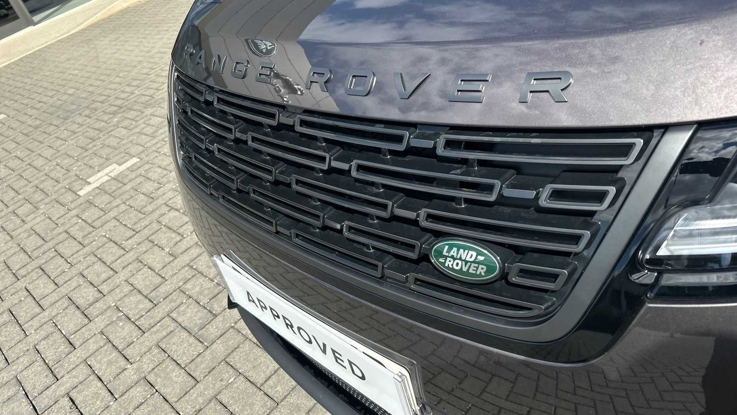 Used Land Rover Range Rover Velar 2025 for sale - 76460017: Photo 29