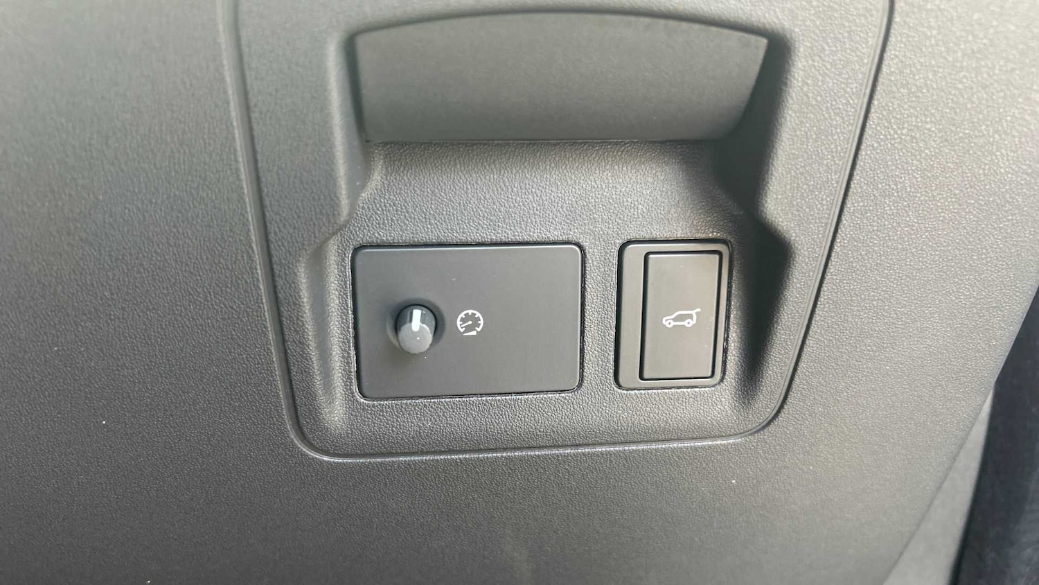 Used Land Rover Range Rover Velar 2025 for sale - 76460017: Photo 33