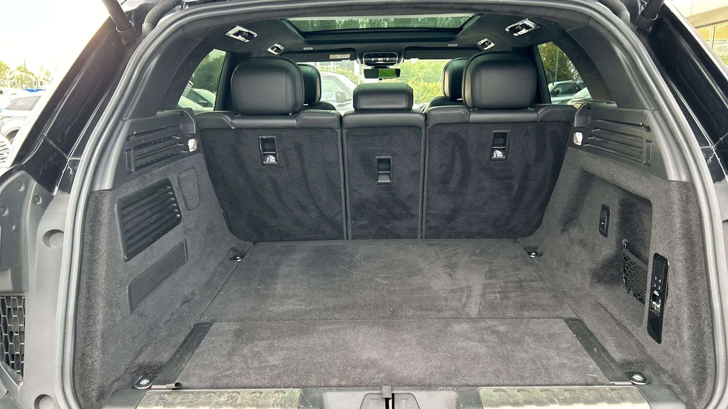 Used Land Rover Range Rover Sport 2023 for sale - 76487979: Photo 10