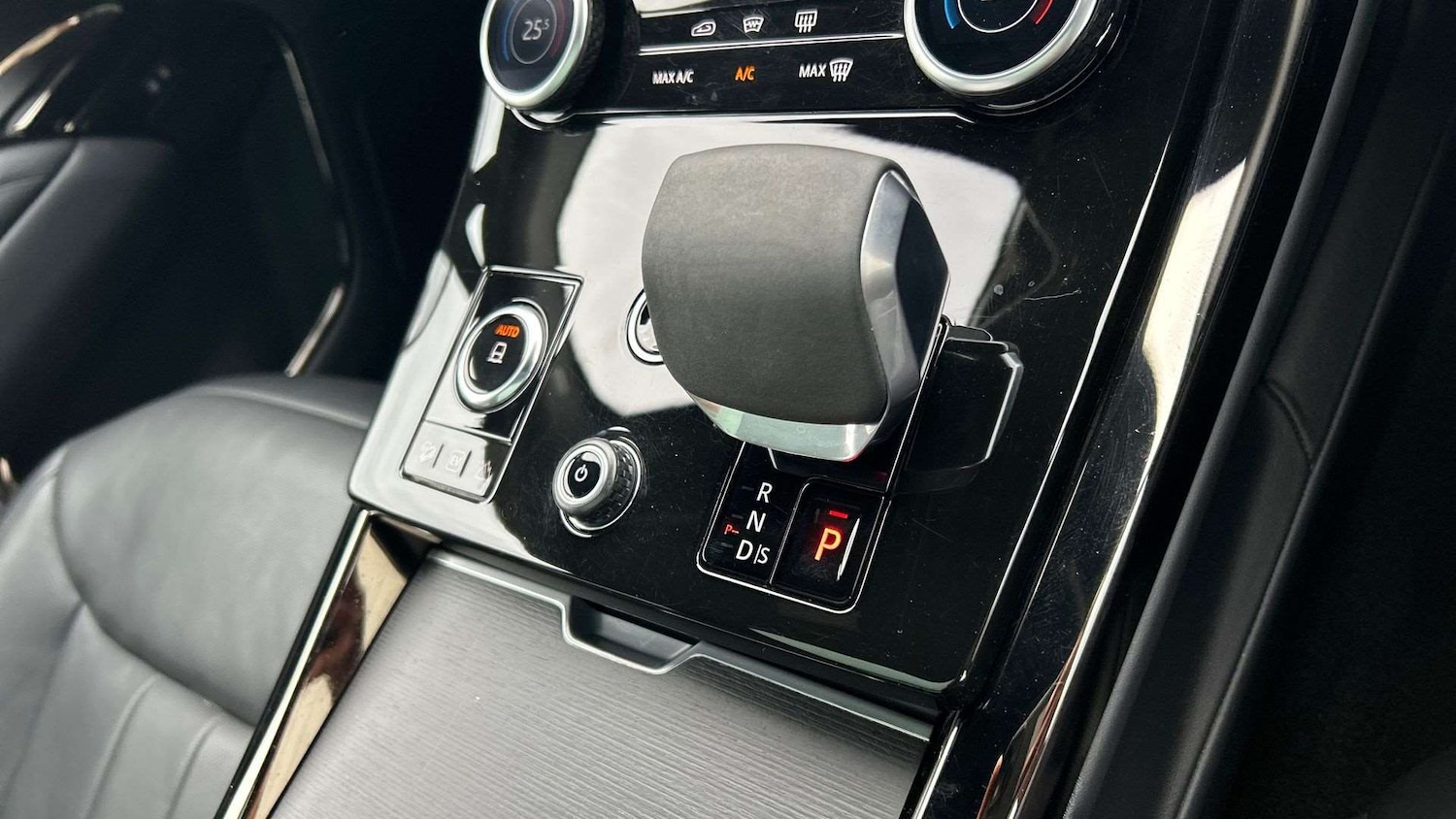 Used Land Rover Range Rover Sport 2023 for sale - 76487979: Photo 13