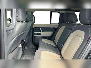 Used Land Rover Defender 2023 for sale - 78507153: Photo