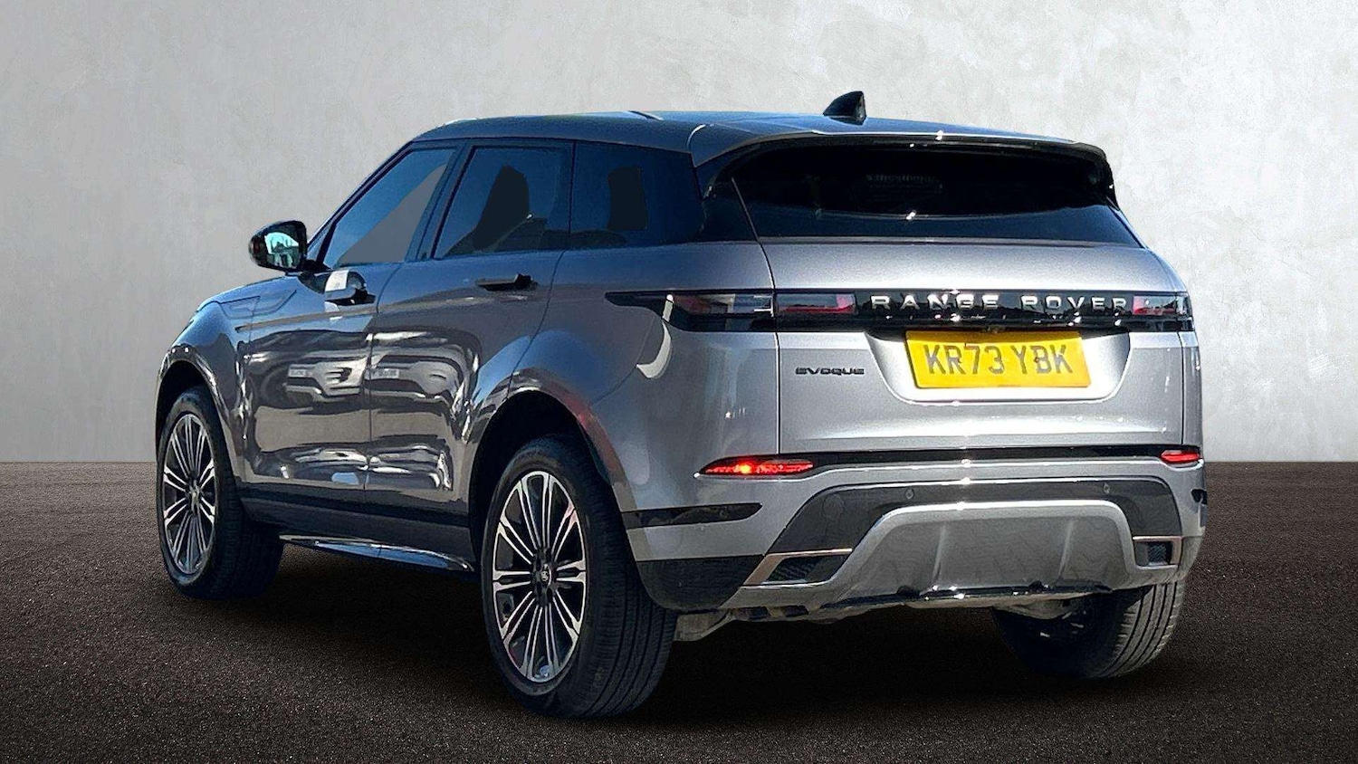 Used Land Rover Range Rover Evoque 2023 for sale - 76460006: Photo 2