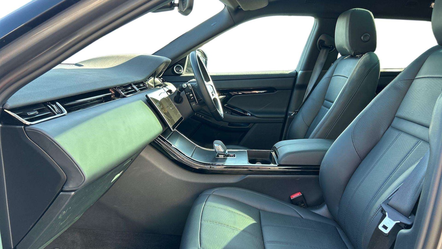 Used Land Rover Range Rover Evoque 2023 for sale - 76460006: Photo 3