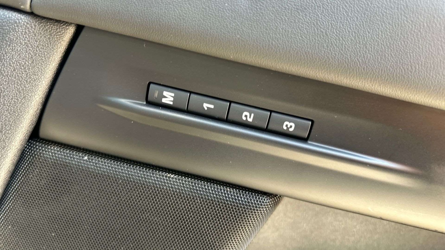 Used Land Rover Range Rover Evoque 2023 for sale - 76460006: Photo 32