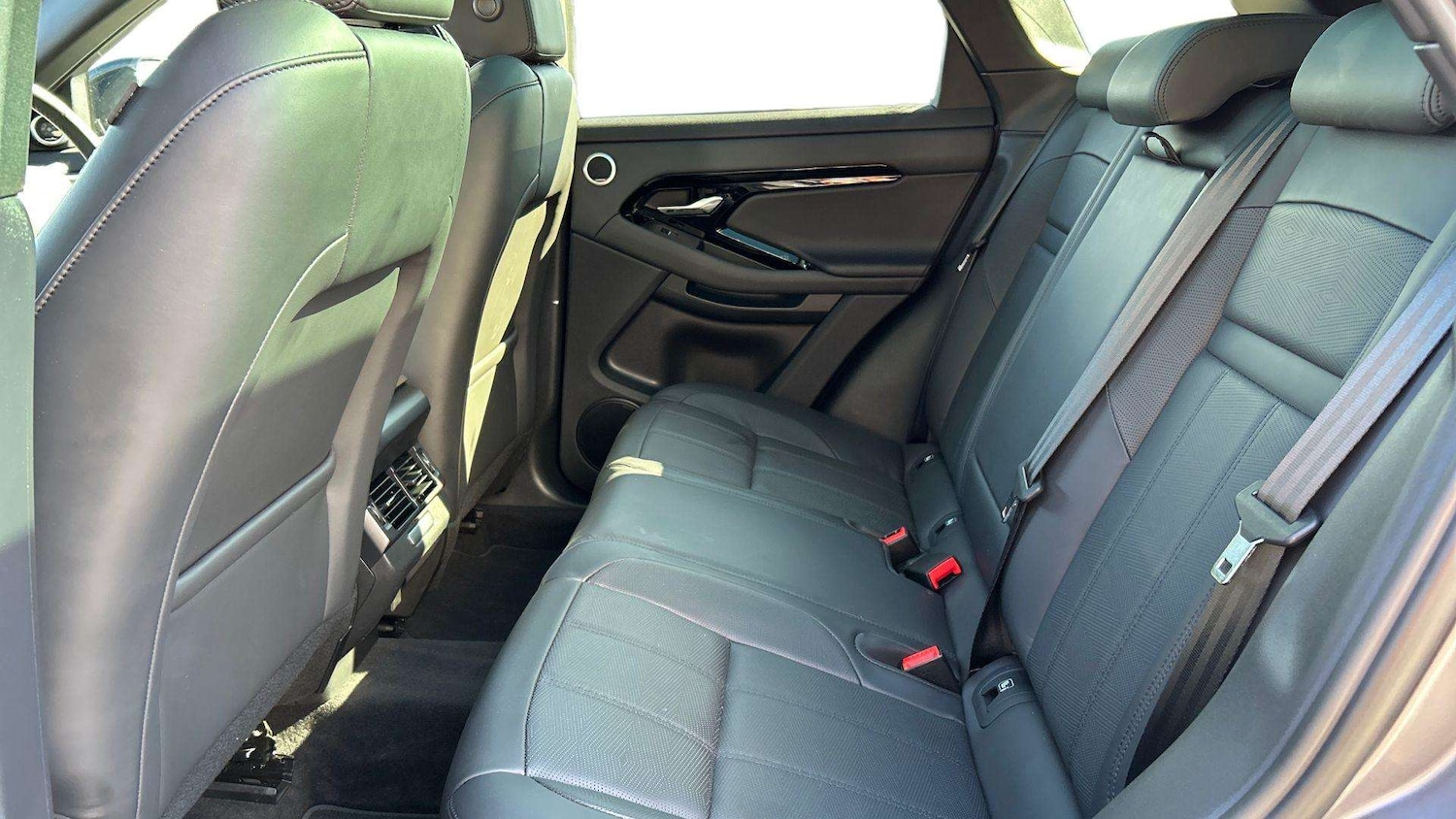 Used Land Rover Range Rover Evoque 2023 for sale - 76460006: Photo 4