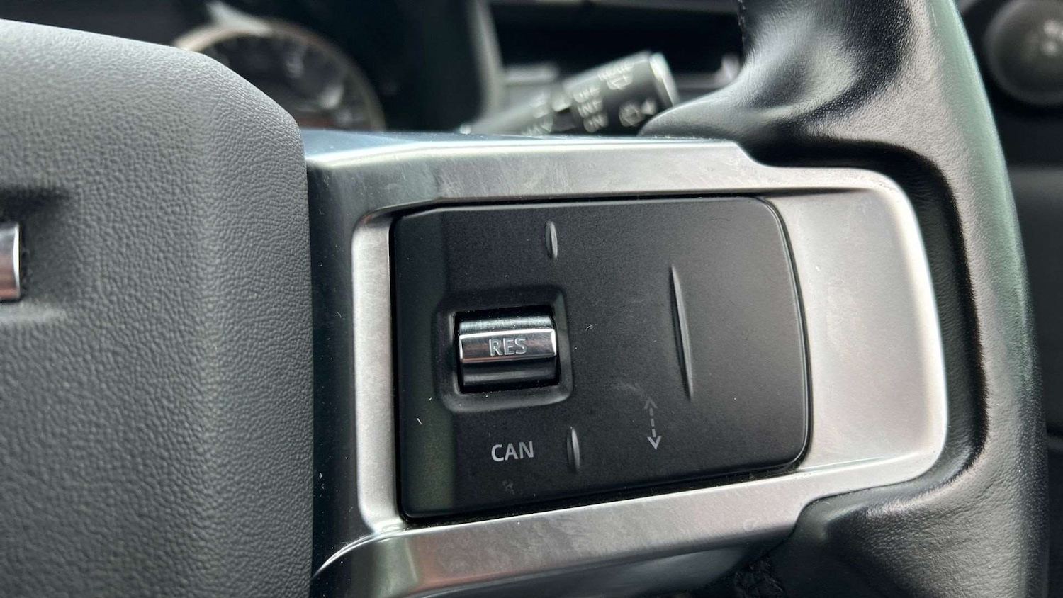 Used Land Rover Discovery 2022 for sale - 76460390: Photo 35