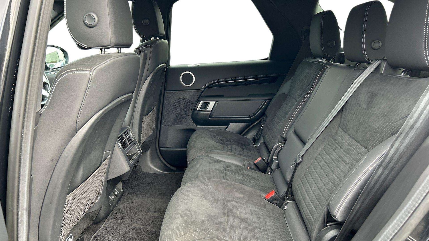 Used Land Rover Discovery 2022 for sale - 76460390: Photo 4