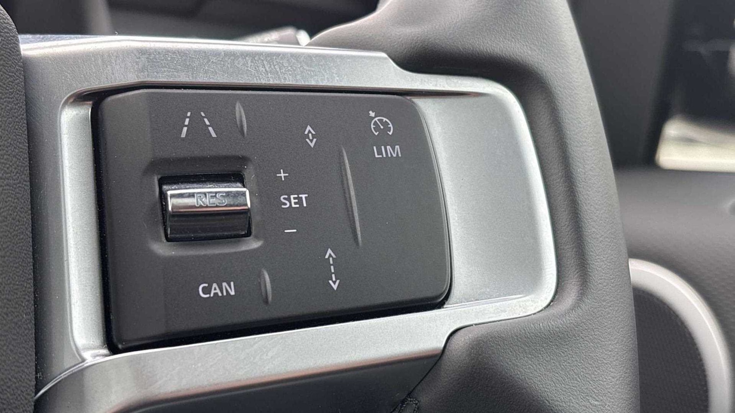 Used Land Rover Discovery 2024 for sale - 77308291: Photo 29