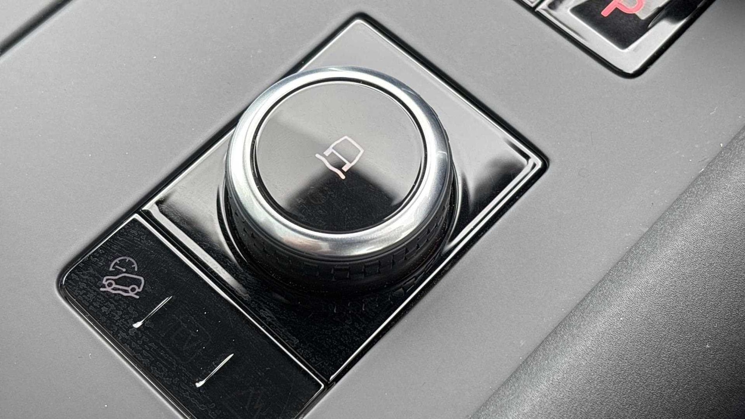 Used Land Rover Discovery 2024 for sale - 77308291: Photo 32