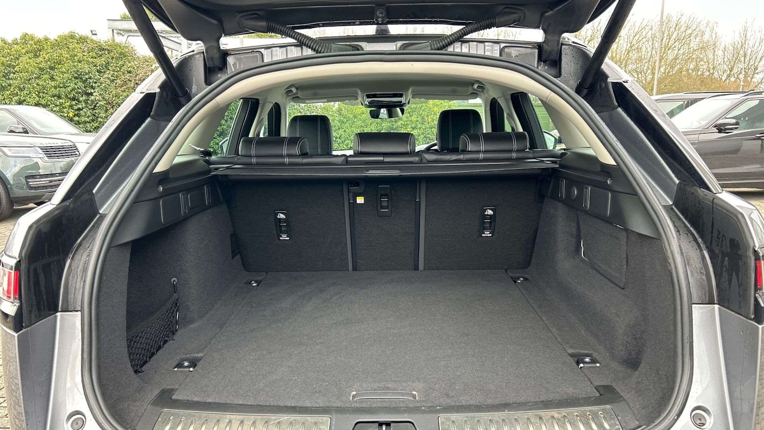 Used Land Rover Range Rover Velar 2022 for sale - 77577453: Photo 10