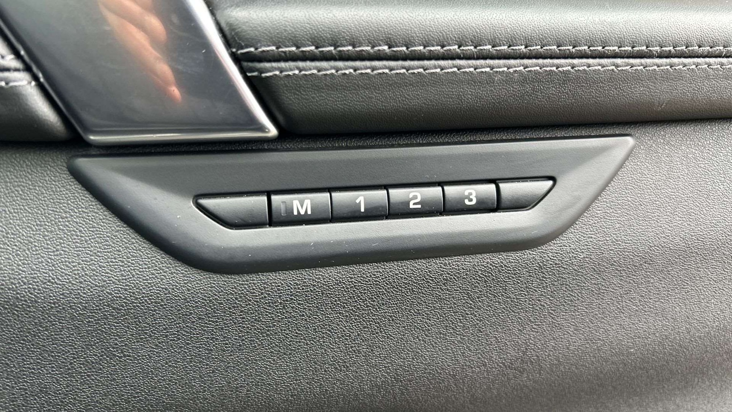 Used Land Rover Discovery Sport 2024 for sale - 76459915: Photo 32