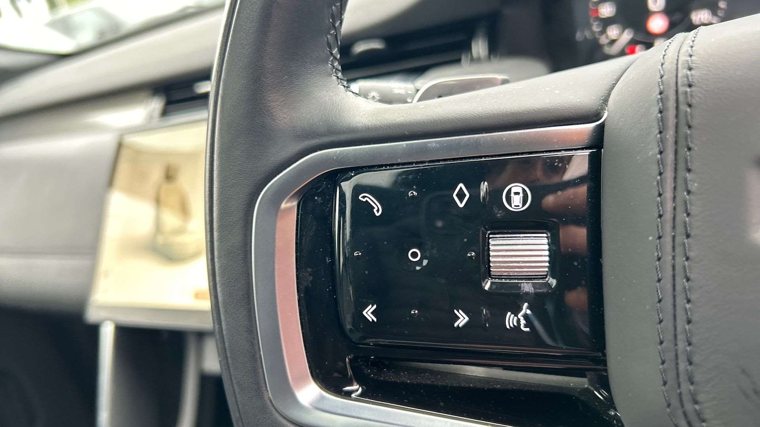 Used Land Rover Discovery Sport 2024 for sale - 76459915: Photo 35