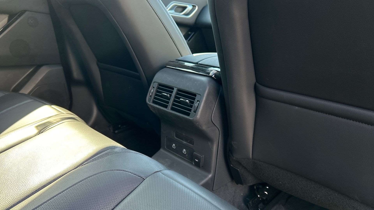 Used Land Rover Range Rover Velar 2023 for sale - 76587617: Photo 18