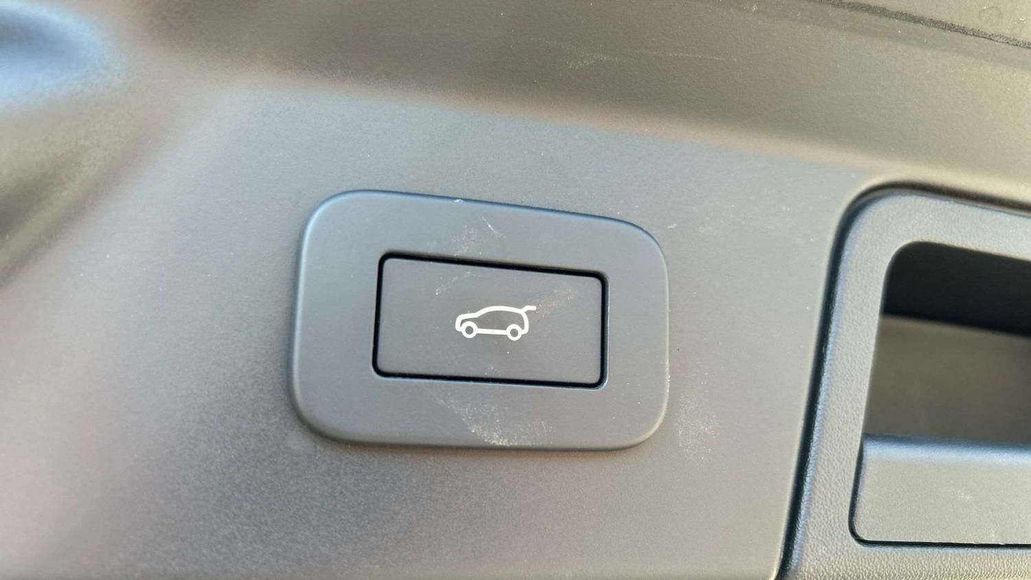 Used Land Rover Range Rover Velar 2023 for sale - 76587617: Photo 30