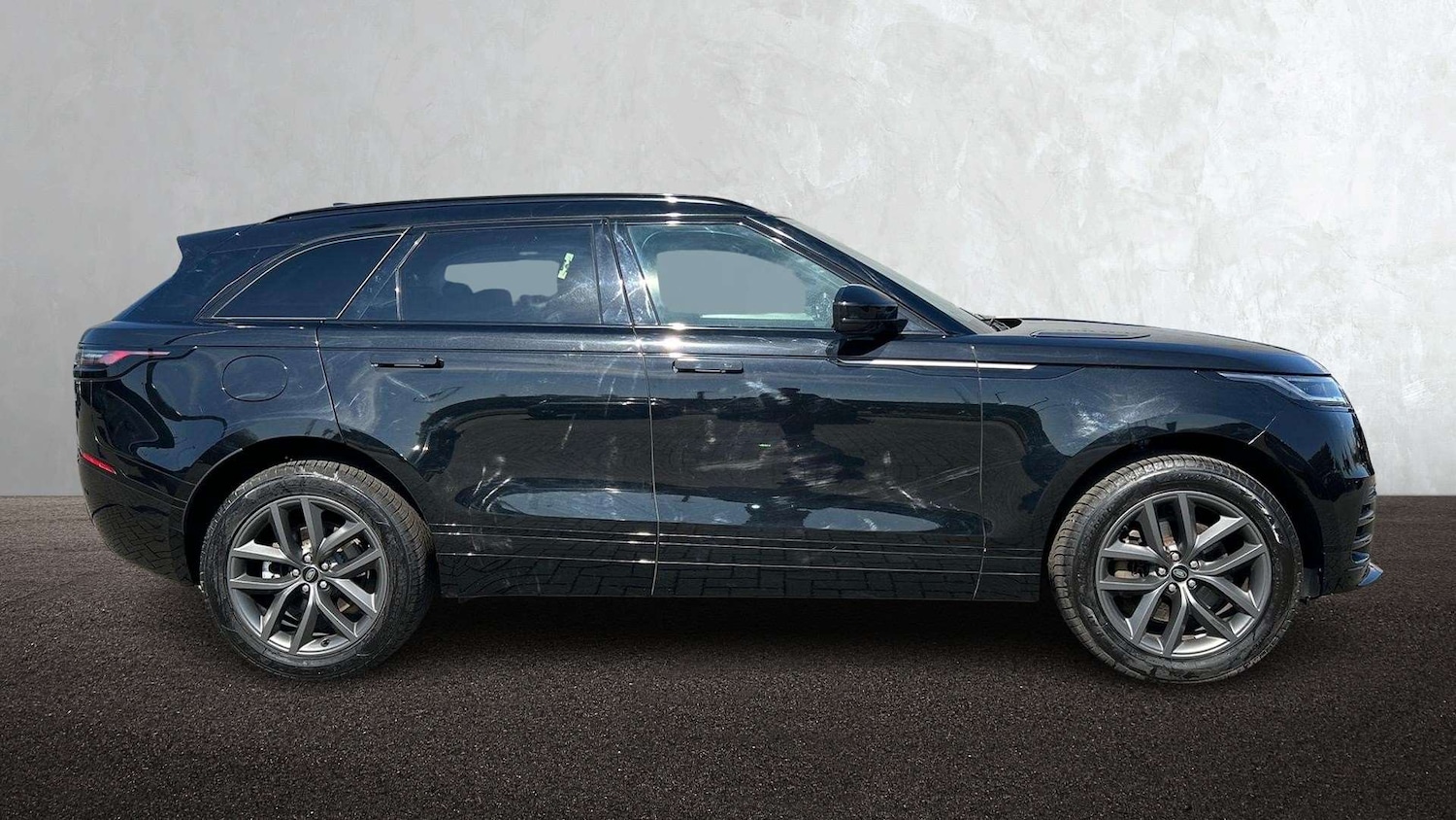 Used Land Rover Range Rover Velar 2023 for sale - 76587617: Photo 5