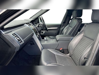 Used Land Rover Discovery 2021 for sale - 78234200: Photo