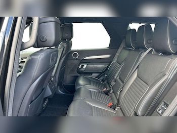 Used Land Rover Discovery 2021 for sale - 78234200: Photo