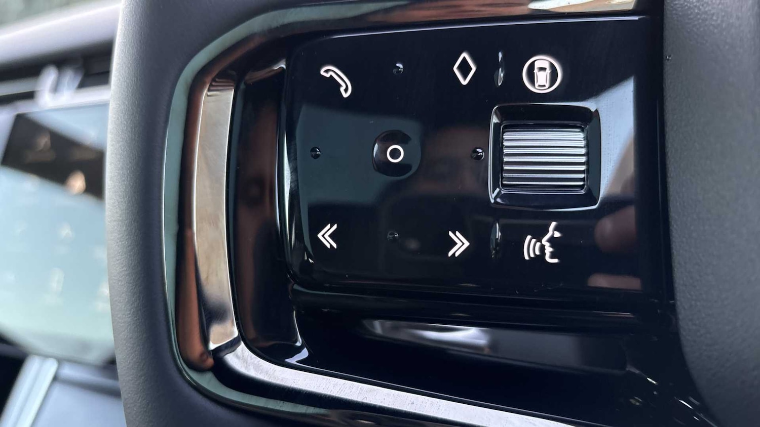 Used Land Rover Range Rover Evoque 2024 for sale - 76459808: Photo 32