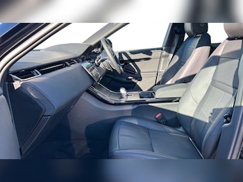 Used Land Rover Range Rover Evoque 2025 for sale - 79109102: Photo