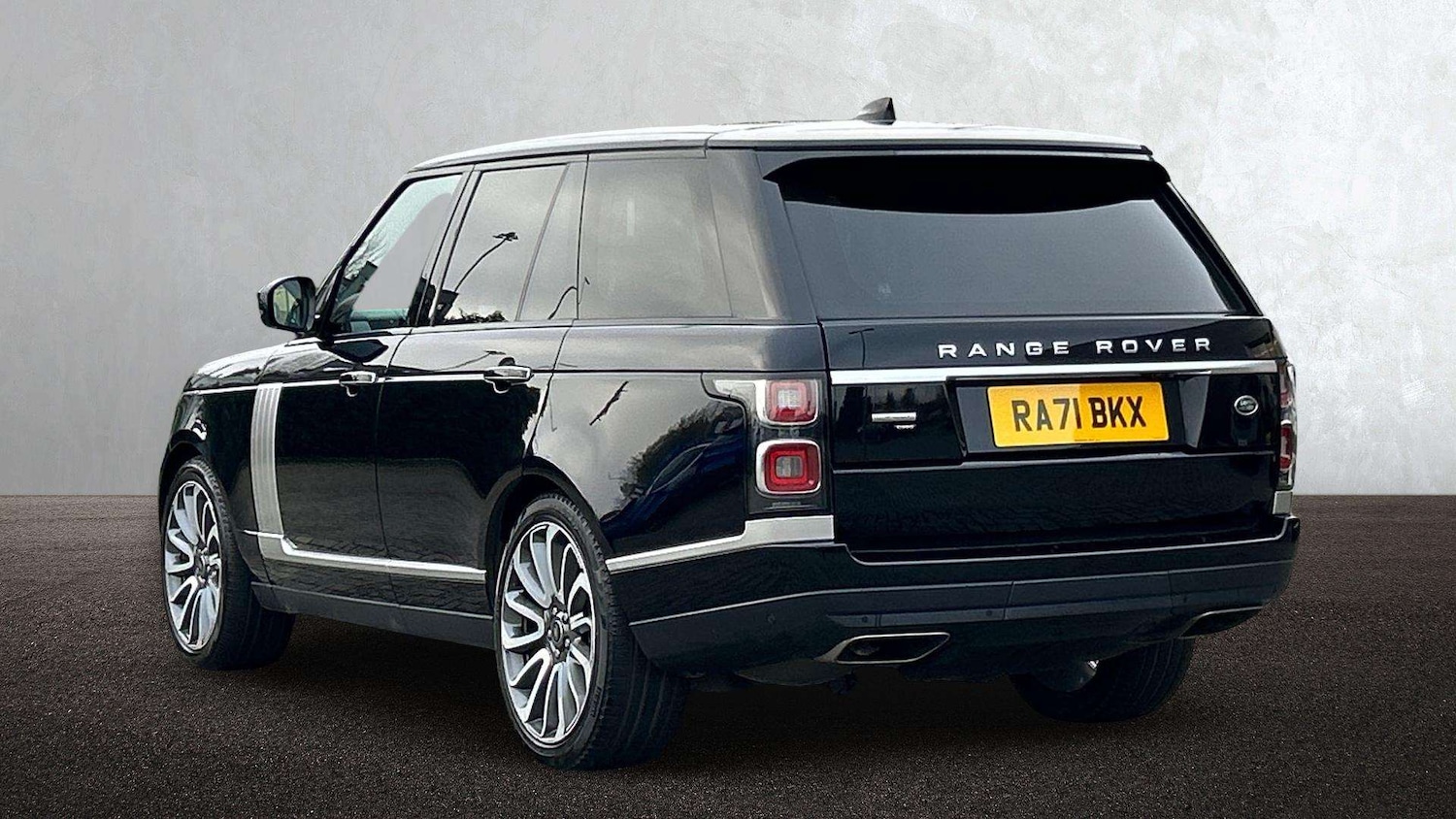 Used Land Rover Range Rover 2021 for sale - 76842904: Photo 2