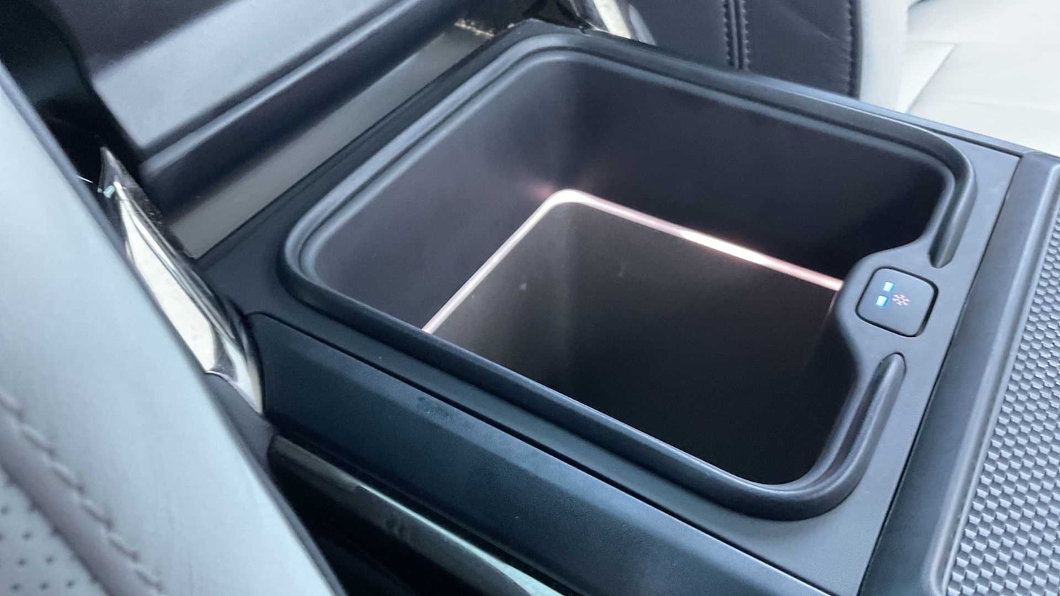 Used Land Rover Range Rover Sport 2023 for sale - 76459866: Photo 2