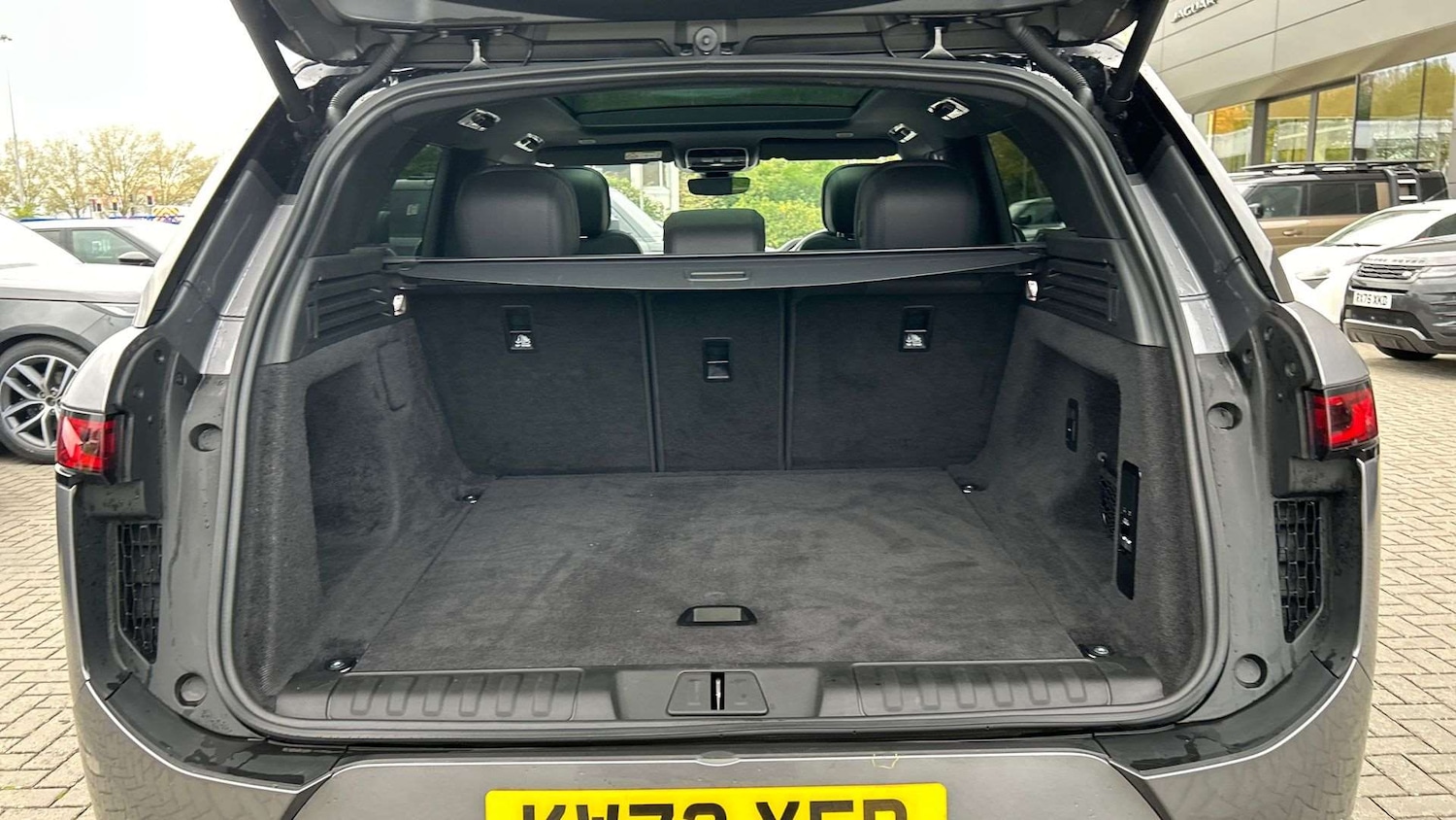 Used Land Rover Range Rover Sport 2023 for sale - 76488112: Photo 10