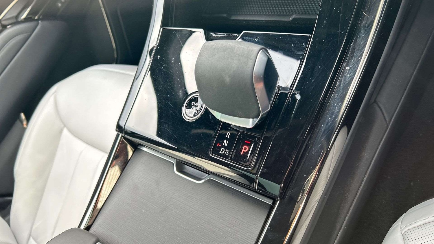 Used Land Rover Range Rover Sport 2024 for sale - 76540760: Photo 13