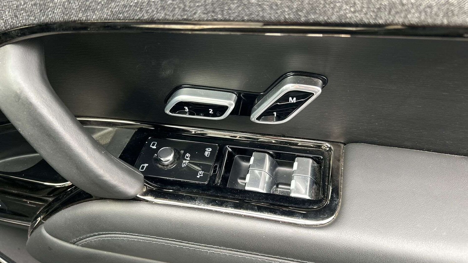 Used Land Rover Range Rover Sport 2024 for sale - 76540760: Photo 25