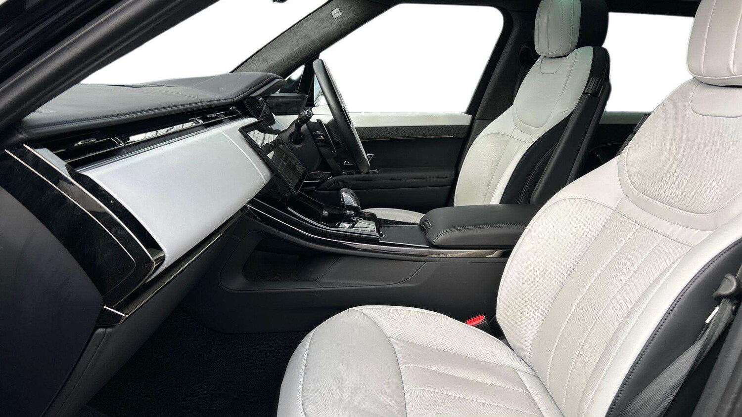 Used Land Rover Range Rover Sport 2024 for sale - 76540760: Photo 3