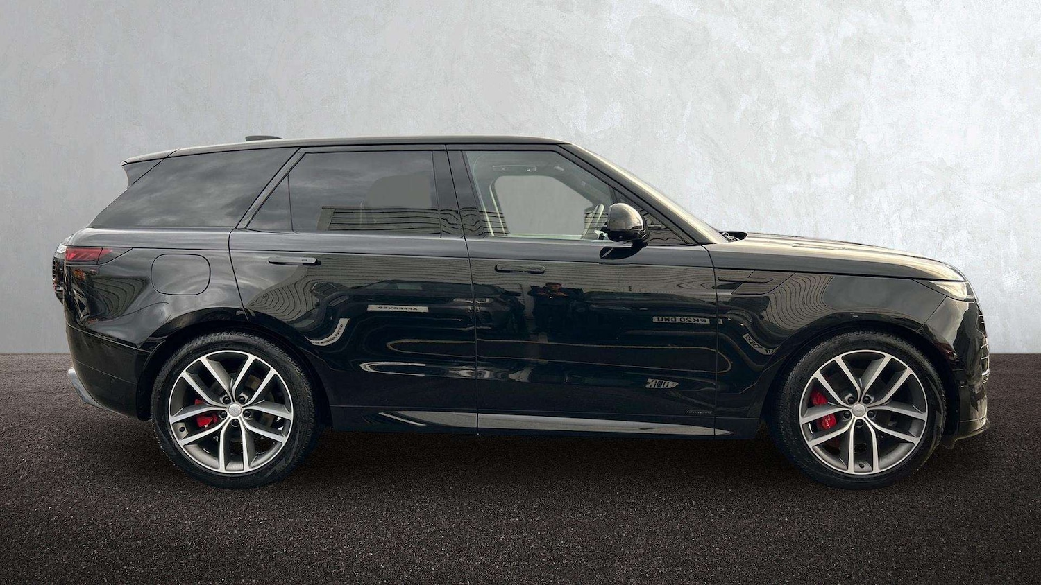 Used Land Rover Range Rover Sport 2024 for sale - 76540760: Photo 5