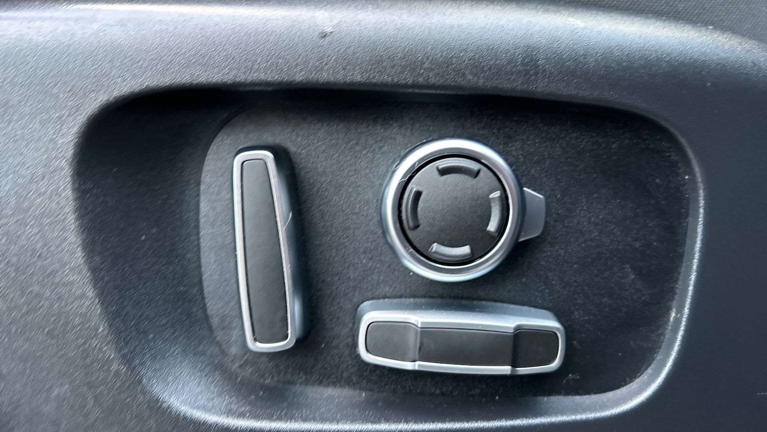 Used Land Rover Range Rover Evoque 2023 for sale - 76978872: Photo 32