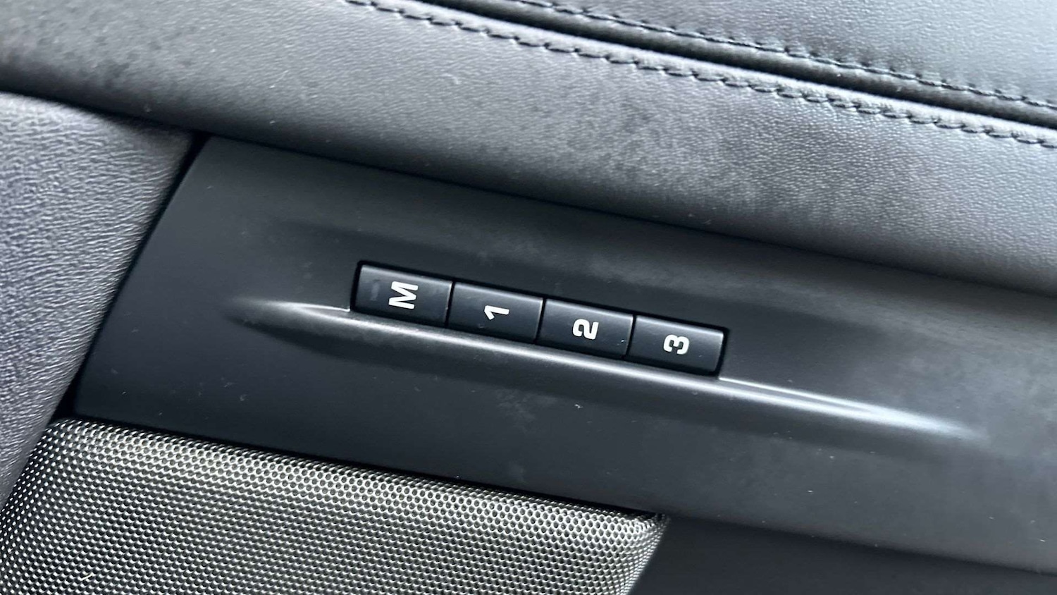 Used Land Rover Range Rover Evoque 2023 for sale - 76978872: Photo 33