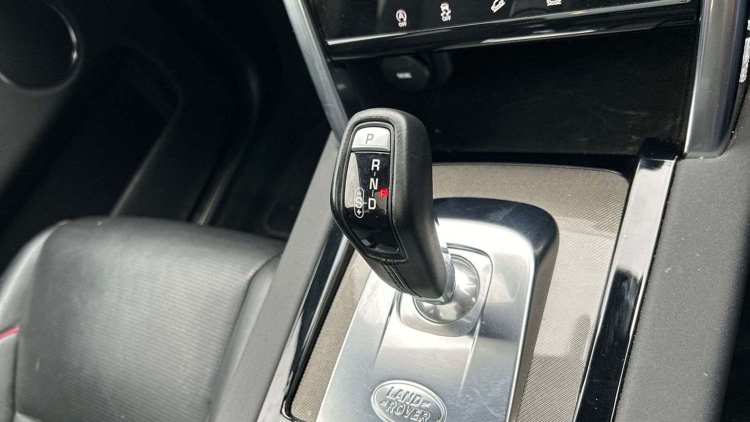 Used Land Rover Discovery Sport 2020 for sale - 78209127: Photo 13