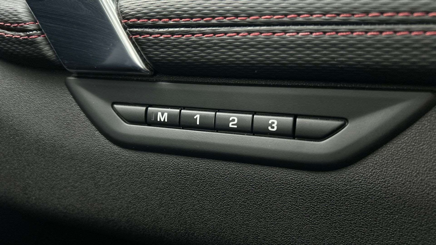 Used Land Rover Discovery Sport 2020 for sale - 78209127: Photo 34