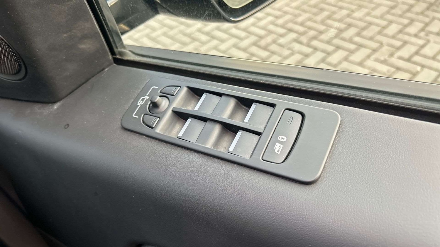 Used Land Rover Discovery Sport for sale - 76648890: Photo 25