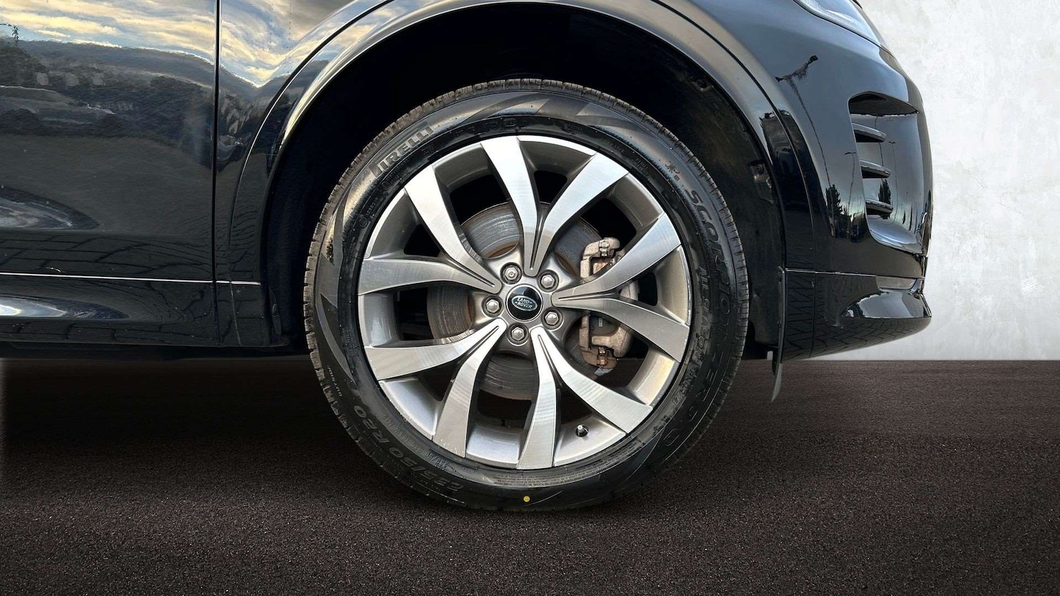 Used Land Rover Discovery Sport for sale - 76648890: Photo 8