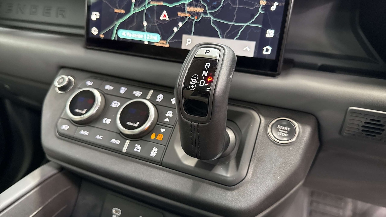 Used Land Rover Defender 2024 for sale - 76460266: Photo 13