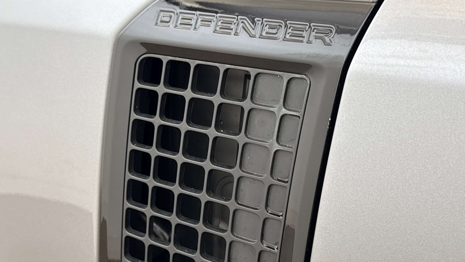 Used Land Rover Defender 2024 for sale - 76460266: Photo 20