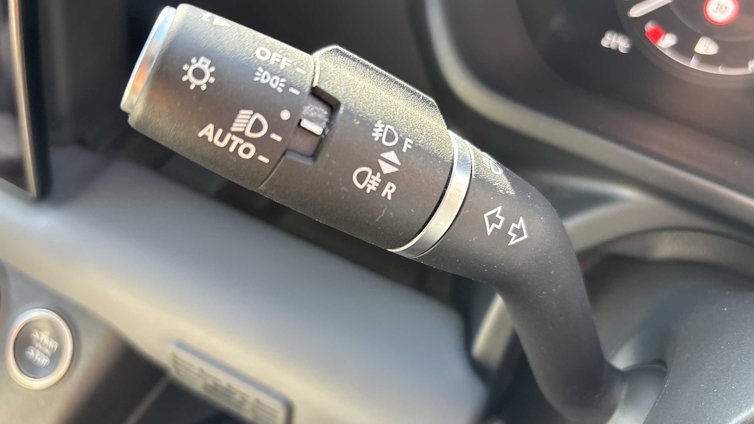 Used Land Rover Defender 2024 for sale - 76460266: Photo 31