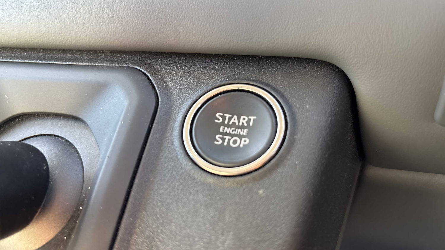 Used Land Rover Defender 2024 for sale - 76460266: Photo 32