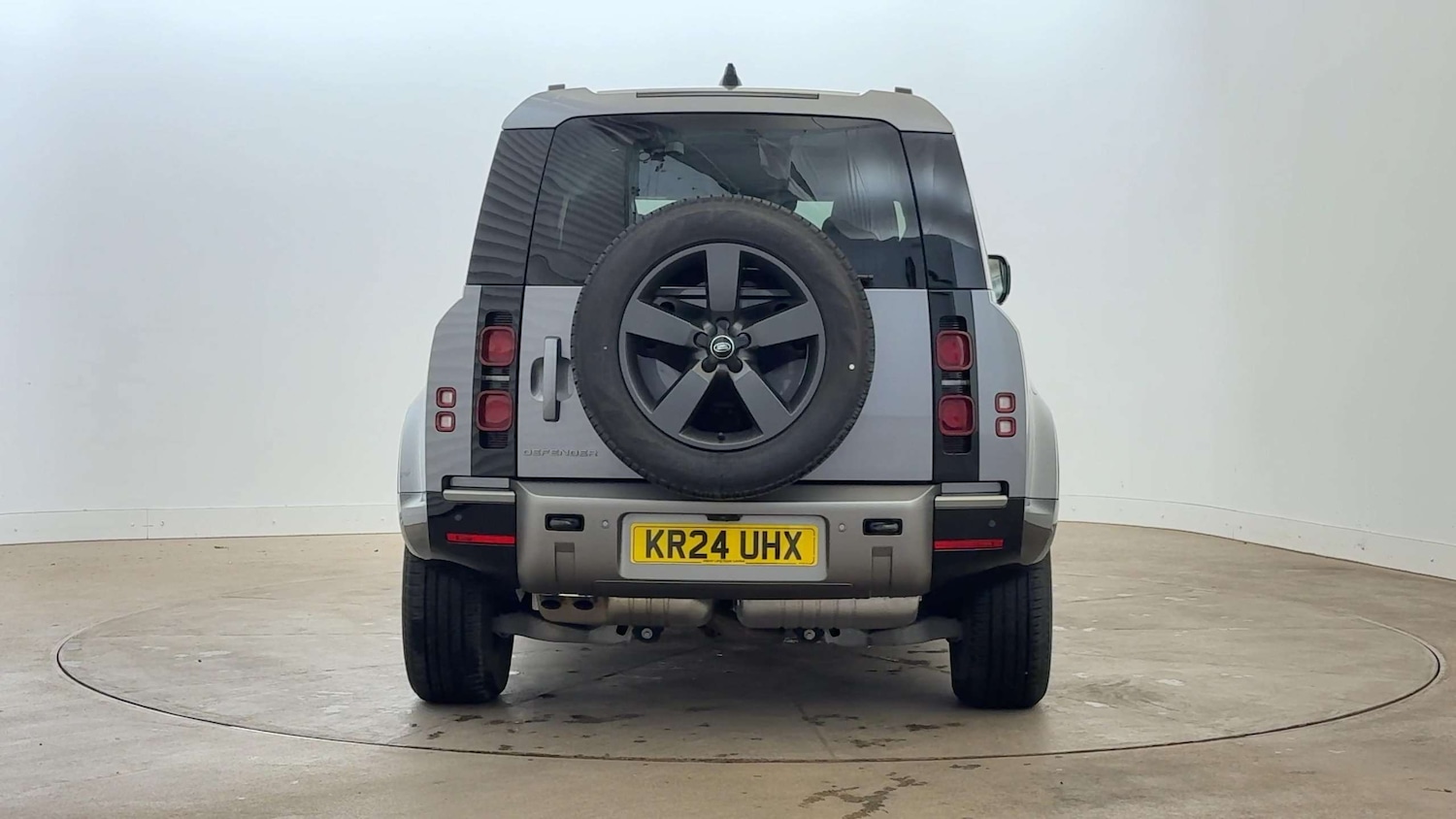 Used Land Rover Defender 2024 for sale - 76460266: Photo 6