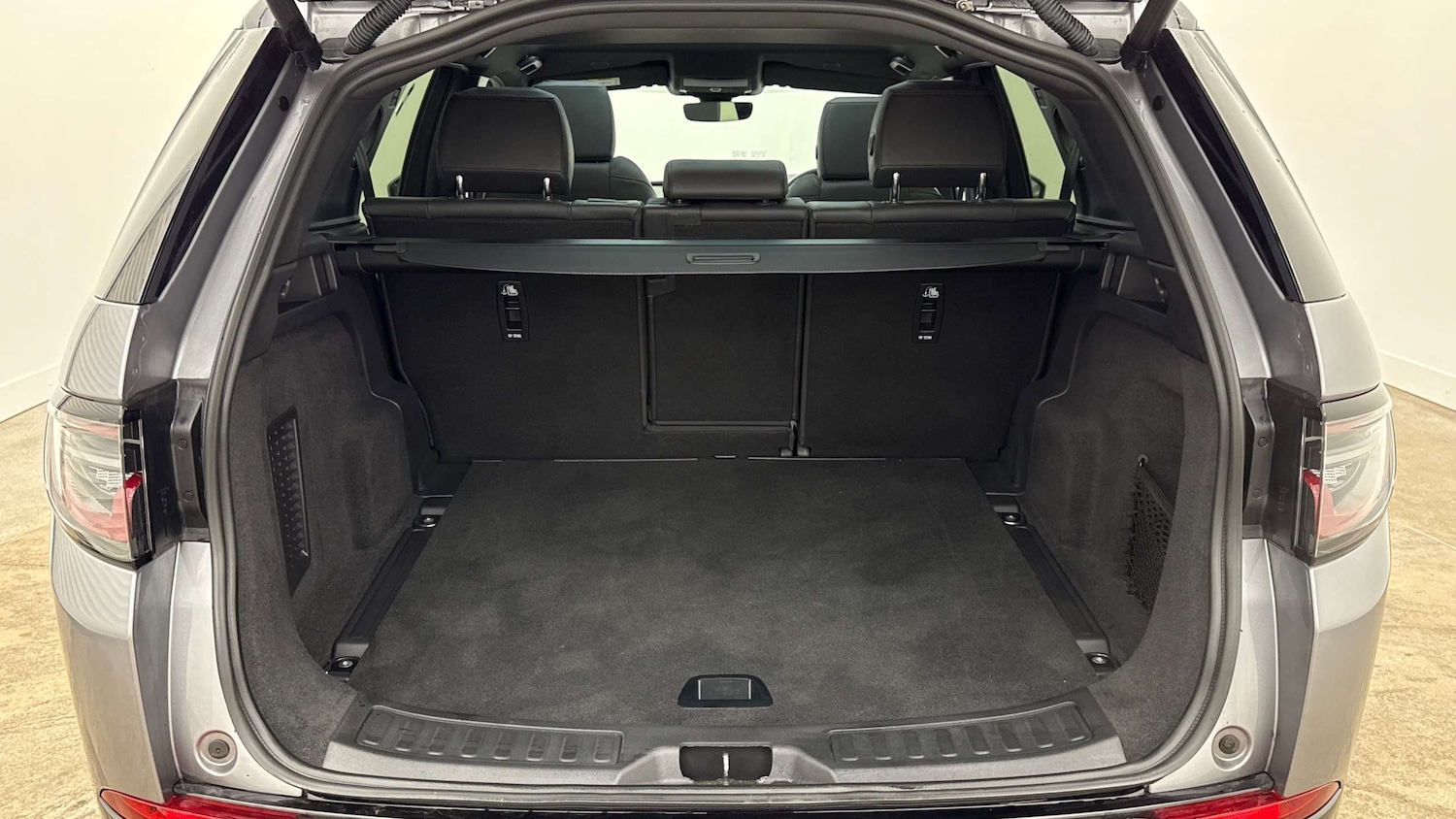 Used Land Rover Discovery Sport 2023 for sale - 77347921: Photo 10