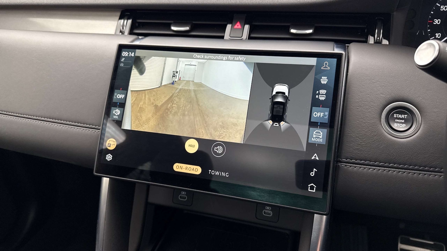 Used Land Rover Discovery Sport 2023 for sale - 77347921: Photo 12