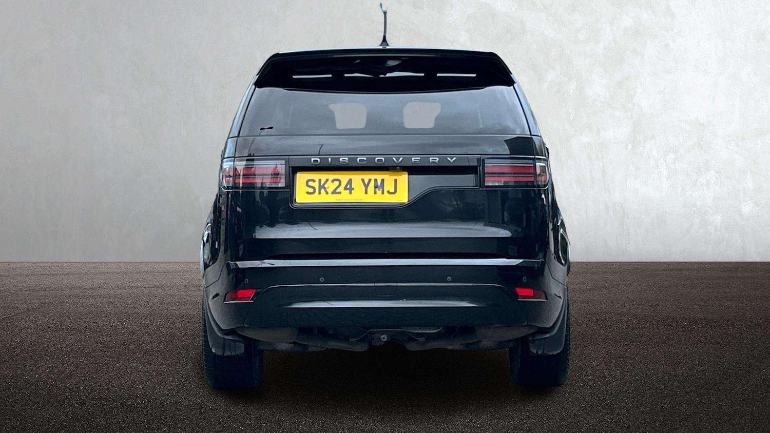 Used Land Rover Discovery 2024 for sale - 76515571: Photo 6